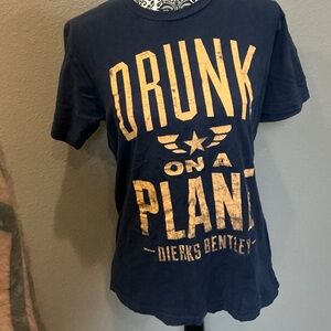 Navy Blue Graphic Tee Size Medium